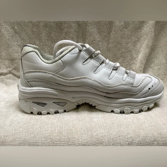 White Athletic Sneakers - Picture 4 of 10